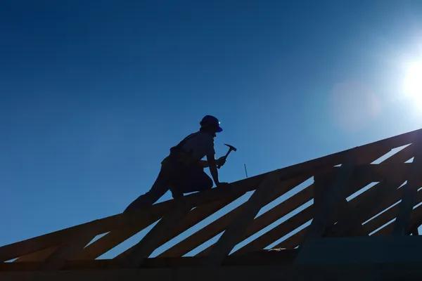 What to Look for in a Roofing Contractor in Houston