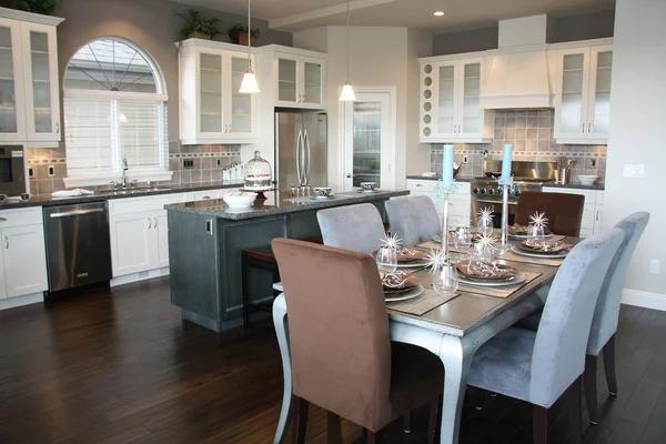 Budget-Friendly Kitchen Remodeling Tips for Irvine Homeowners