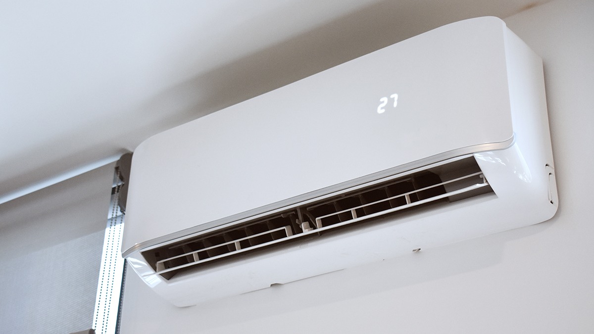 Mini Split AC vs Window AC: Comfort, Cost, and Efficiency