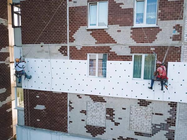 Signs Your Home Needs Crawlspace Sealing Services Immediately